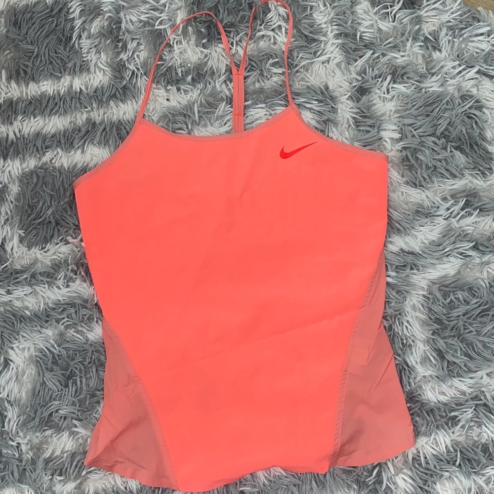 Workout tank top